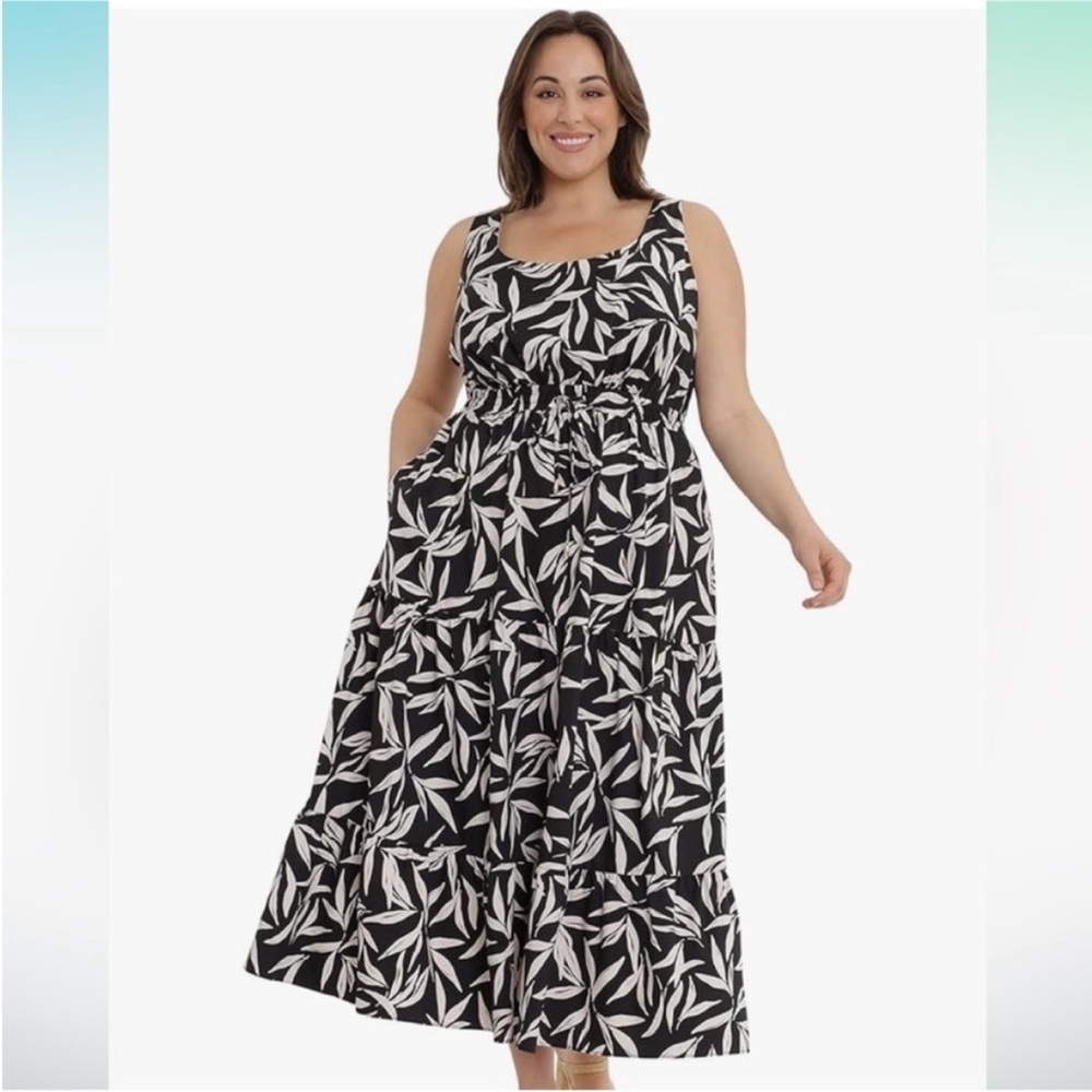 Maggy London Black and White Sleeveless Sundress